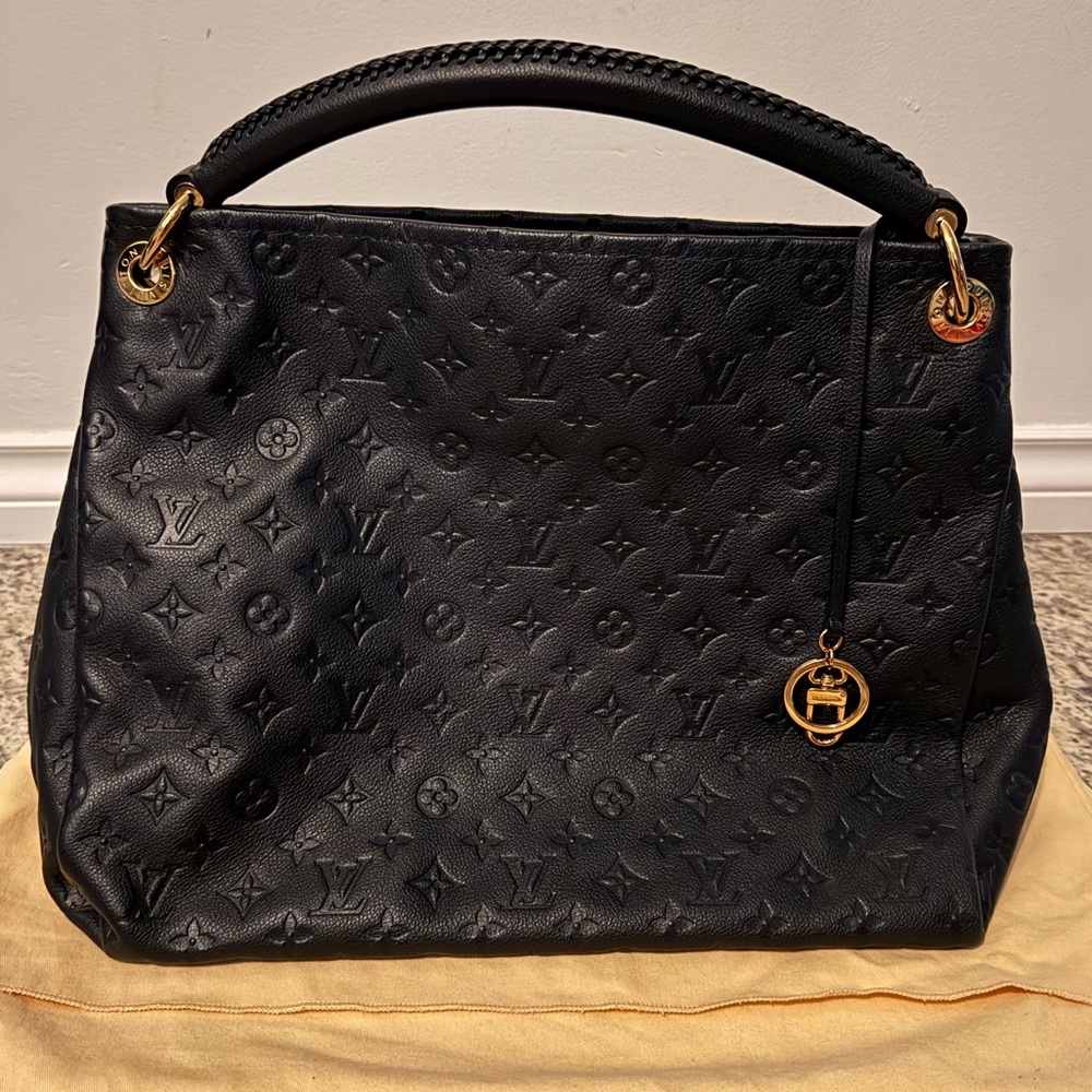 Louis Vuitton Artsy